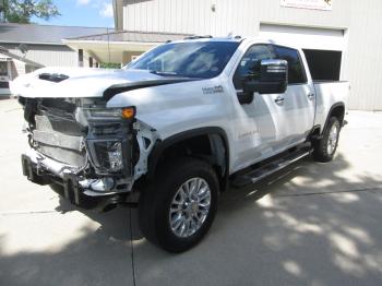  Salvage Chevrolet Silverado 2500